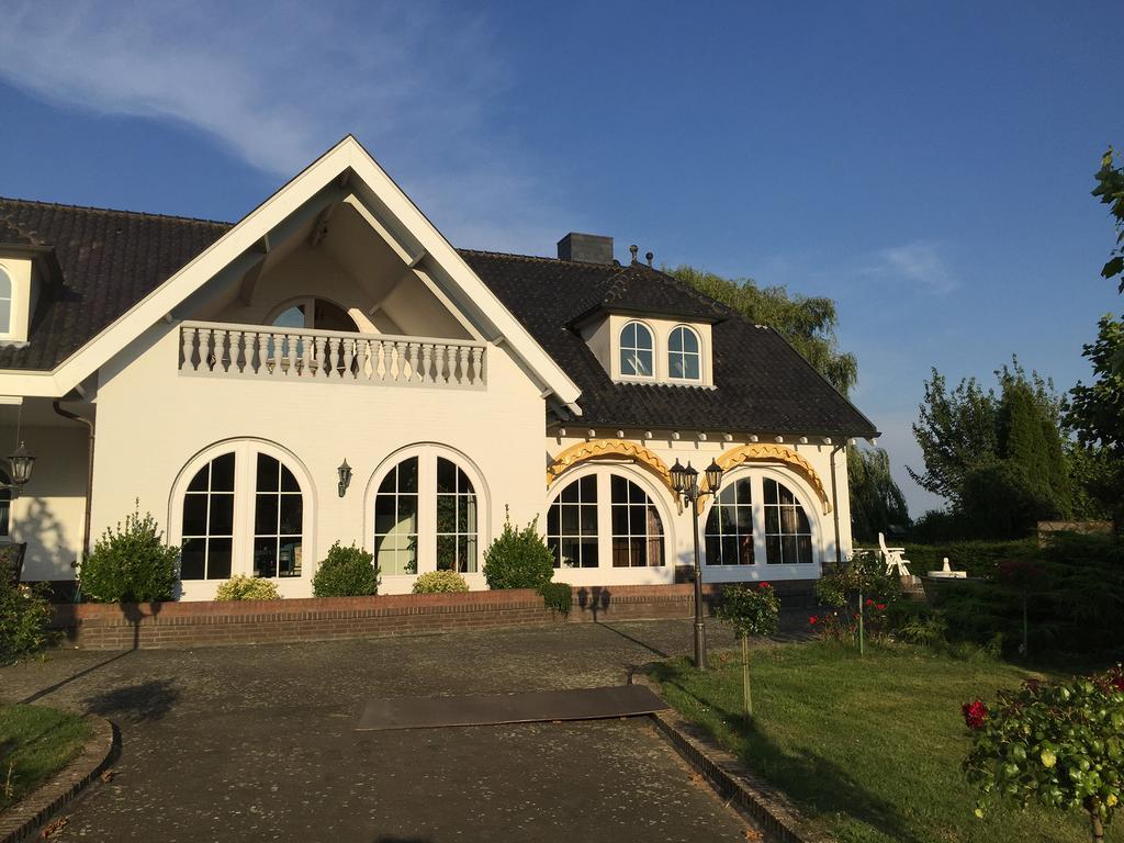 Apartment Maasheuvel Arcen Exterior photo